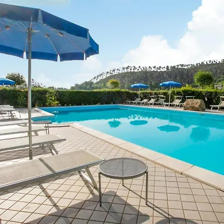 1 Bedroom Amazing In * גוביו