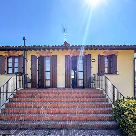 1 Bedroom Amazing In Apartment Gubbio