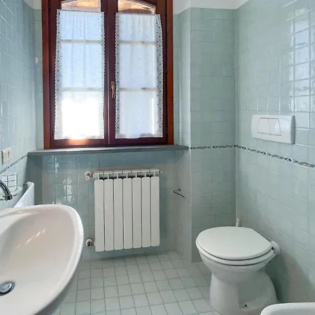 1 Bedroom Amazing In * גוביו